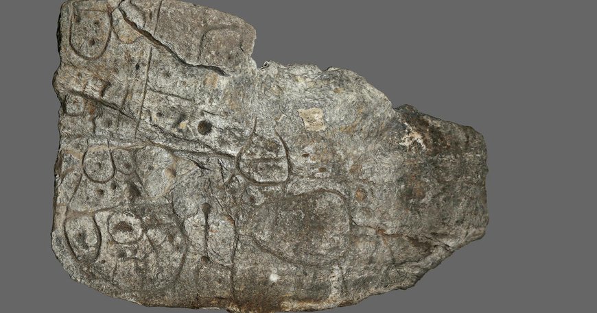 4,000-year-old rock becomes a "treasure map" for archaeologists